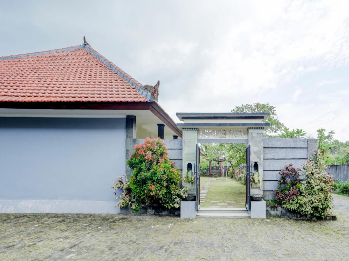 Oyo 90711 Blembong Homestay Джимбаран Экстерьер фото