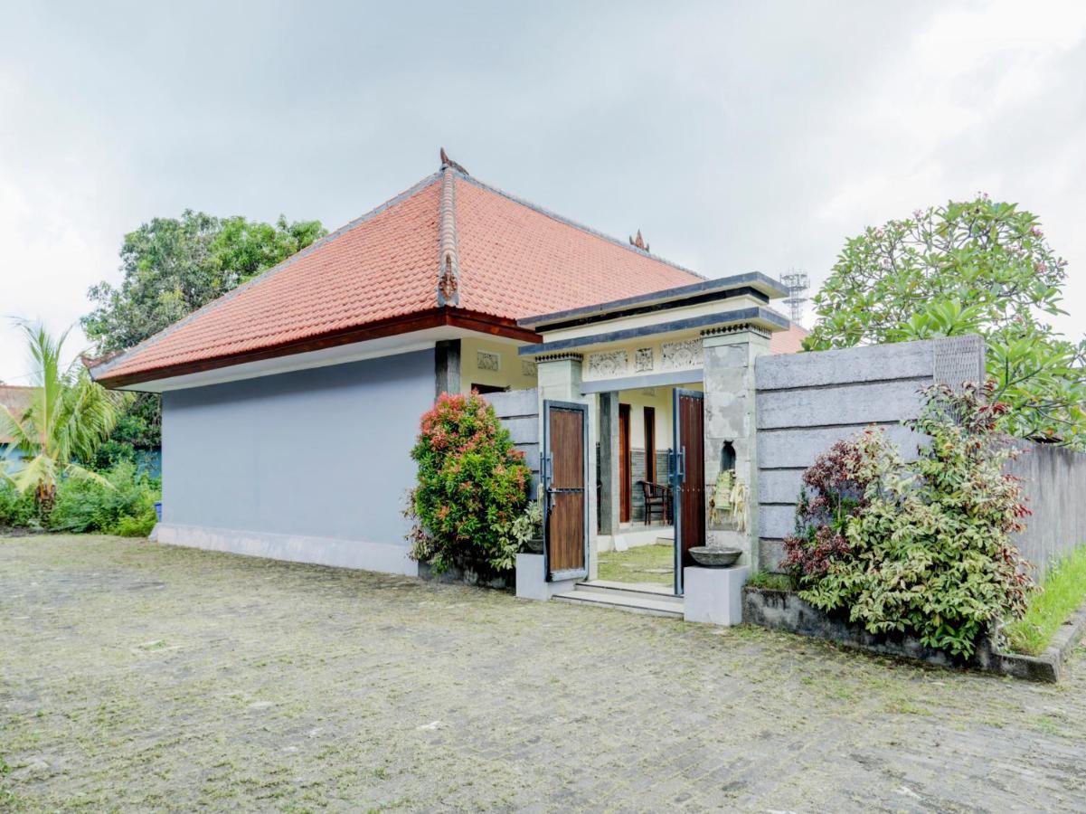 Oyo 90711 Blembong Homestay Джимбаран Экстерьер фото