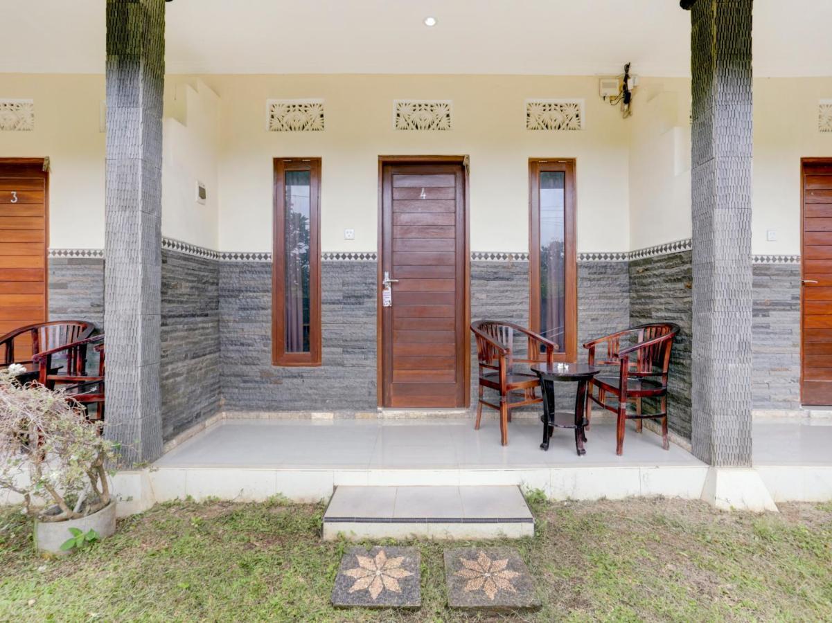 Oyo 90711 Blembong Homestay Джимбаран Экстерьер фото